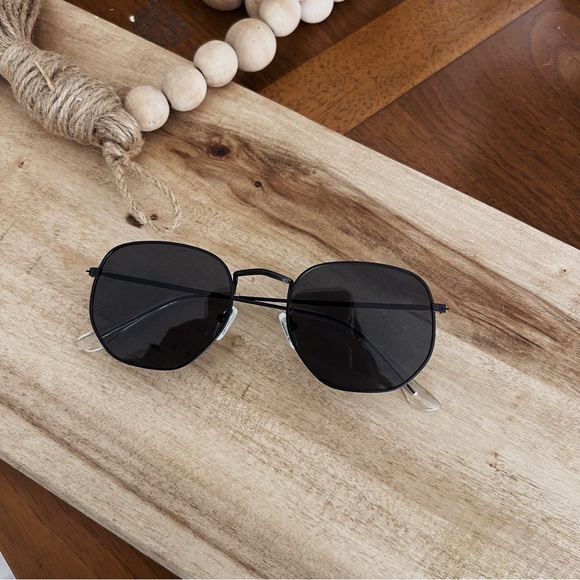 MATTE BLACK RIMMED SUNGLASSES #0308 - Picture 6 of 7